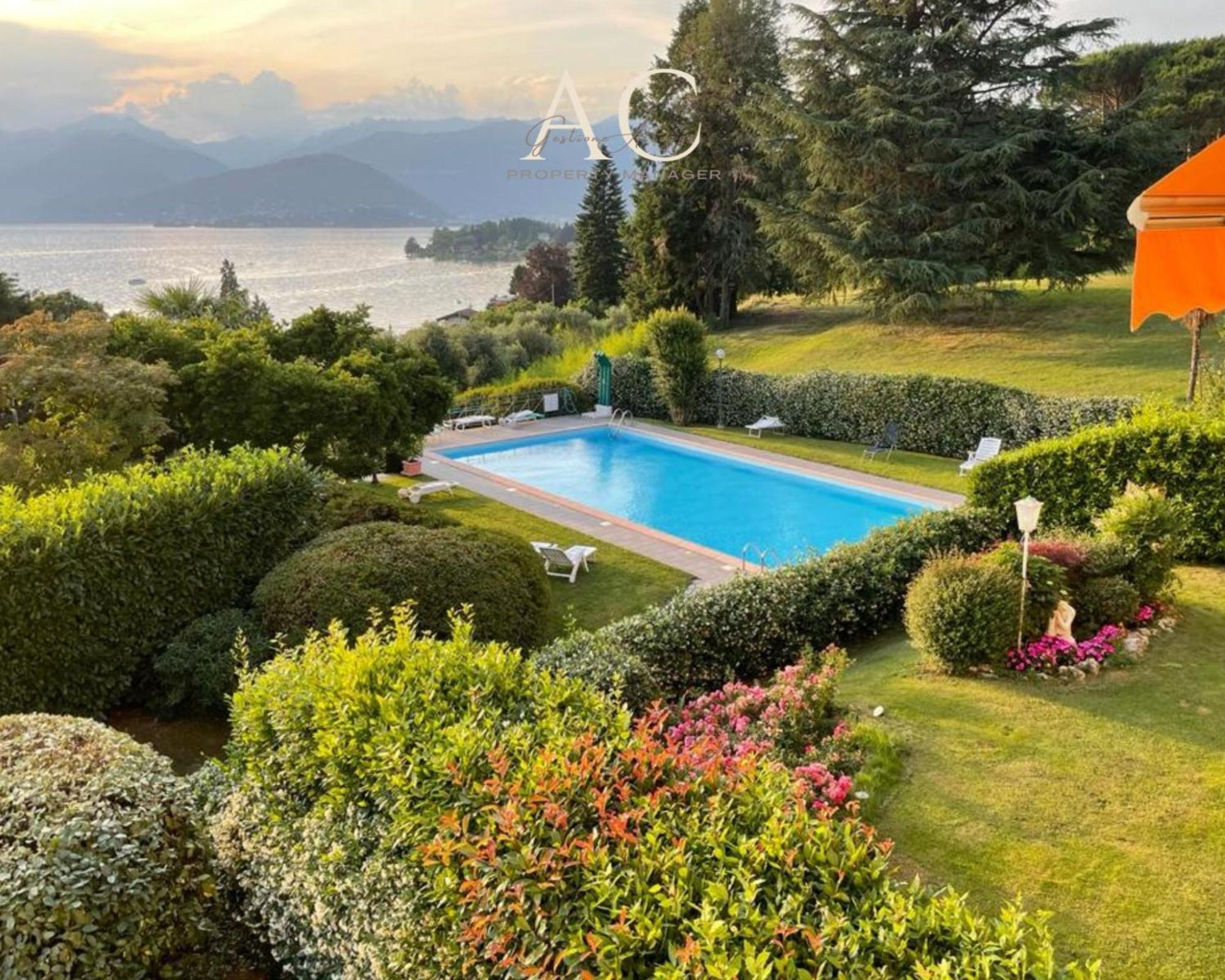 The House On The Lake Reno Di Leggiuno Exterior foto